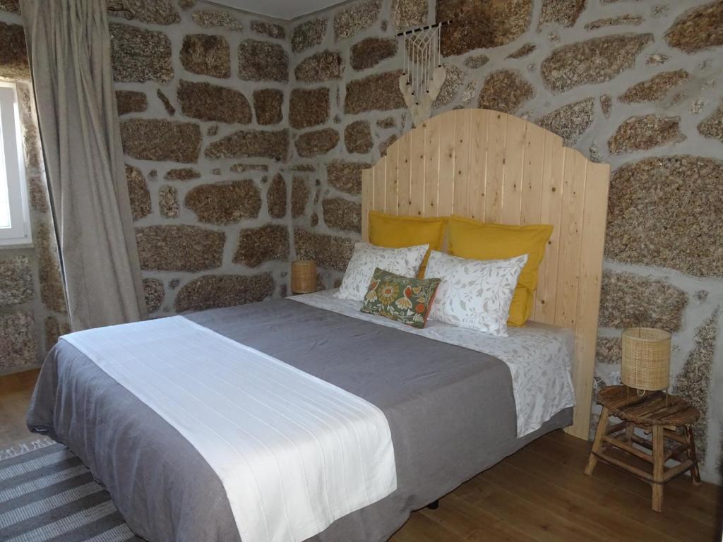A Casa Com 2 Pereiras Bed & Breakfast Terras de Bouro Exterior photo